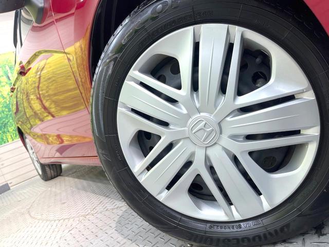 フィット １５ＸＬ　純正ＳＤナビ　バックカメラ　禁煙車　ハーフレザーシート　シートヒーター　スマートキー　ＬＥＤヘッド　ビルトインＥＴＣ　クルコン　オートライト　オートエアコン　Ｂｌｕｅｔｏｏｔｈ（13枚目）