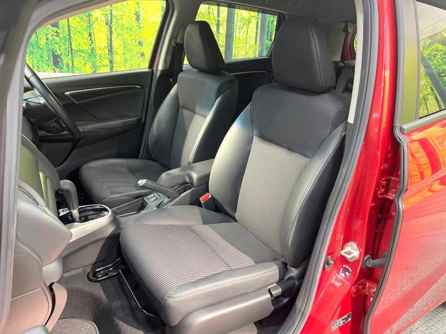フィット １５ＸＬ　純正ＳＤナビ　バックカメラ　禁煙車　ハーフレザーシート　シートヒーター　スマートキー　ＬＥＤヘッド　ビルトインＥＴＣ　クルコン　オートライト　オートエアコン　Ｂｌｕｅｔｏｏｔｈ（32枚目）