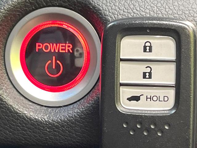 �y�g���������X�}�[�g�L�[�z�J�o����|�P�b�g�ɓ��ꂽ�܂܂ł��h�A�̎{���E�������\�ȃX�}�[�g�L�[�𑕔��B�G���W���̃I���E�I�t�����J�M�����o���K�v����������Ƃ��Ă��֗��ł���