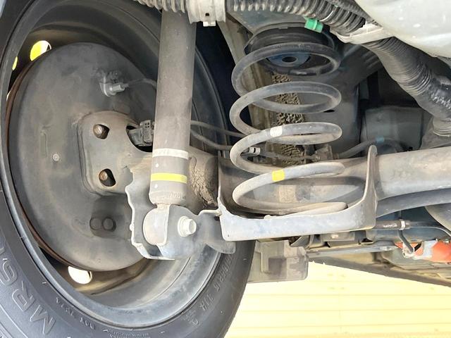 アクア Ｓ　禁煙車　スマートキー　オートライト　オートエアコン　ＣＤ　衝突安全ボディ　電動格納ミラー　横滑り防止装置（20枚目）