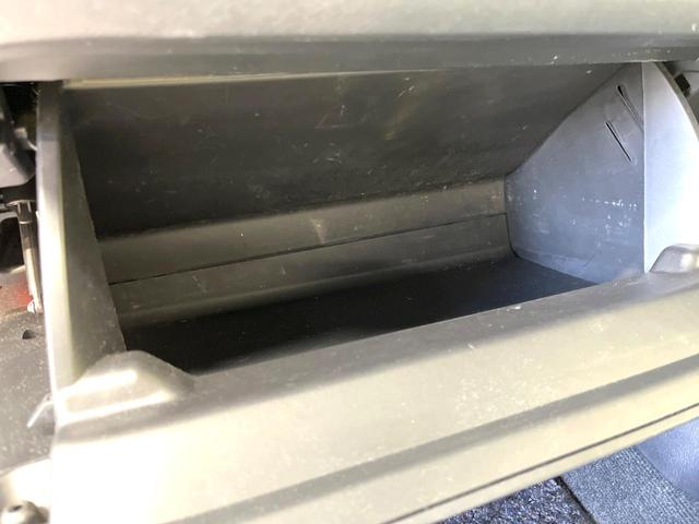 アクア Ｓ　禁煙車　スマートキー　オートライト　オートエアコン　ＣＤ　衝突安全ボディ　電動格納ミラー　横滑り防止装置（26枚目）