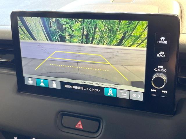ヴェゼル ｅ：ＨＥＶ　Ｚ　バックカメラ　衝突被害軽減システム　禁煙車　電動リアゲート　ハーフレザーシート　コーナーセンサー　スマートキー　ＬＥＤヘッド　ＥＴＣ２．０　純正１８インチアルミ　オートハイビーム　車線逸脱警報（5枚目）