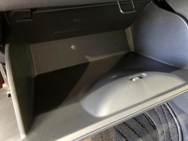 ヴェゼル ｅ：ＨＥＶ　Ｚ　バックカメラ　衝突被害軽減システム　禁煙車　電動リアゲート　ハーフレザーシート　コーナーセンサー　スマートキー　ＬＥＤヘッド　ＥＴＣ２．０　純正１８インチアルミ　オートハイビーム　車線逸脱警報（55枚目）