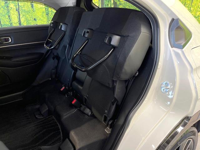 ヴェゼル ｅ：ＨＥＶ　Ｚ　バックカメラ　衝突被害軽減システム　禁煙車　電動リアゲート　ハーフレザーシート　コーナーセンサー　スマートキー　ＬＥＤヘッド　ＥＴＣ２．０　純正１８インチアルミ　オートハイビーム　車線逸脱警報（57枚目）