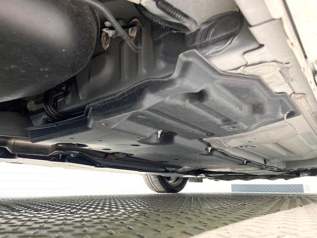 オーラ Ｇ　メーカーナビ　全周囲カメラ　ＢＯＳＥサウンド　衝突被害軽減システム　レーダークルーズ　禁煙車　ハーフレザーシート　コーナーセンサー　スマートキー　ＬＥＤヘッド　ビルトインＥＴＣ　純正１７インチアルミ（30枚目）