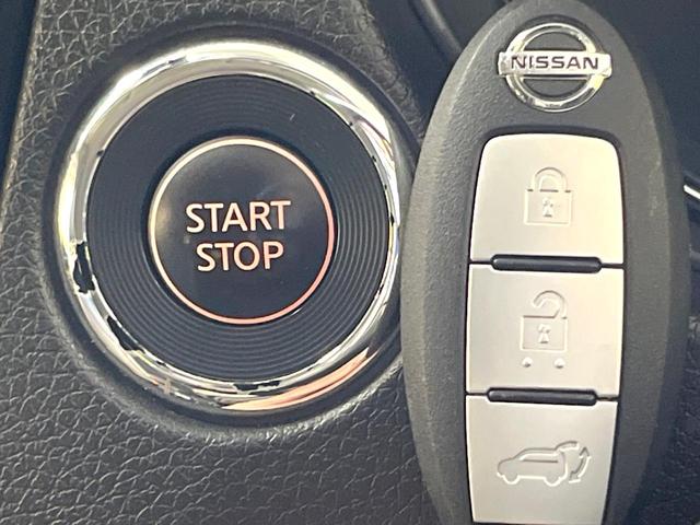 エクストレイル ２０Ｘ　ハイブリッド　エマージェンシーブレーキＰ　メーカーナビ　全周囲カメラ　衝突被害軽減システム　禁煙車　電動リアゲート　コーナーセンサー　スマートキー　ＬＥＤヘッド　ビルトインＥＴＣ　クルコン　純正１８インチアルミ　オートライト　デュアルエアコン（35枚目）