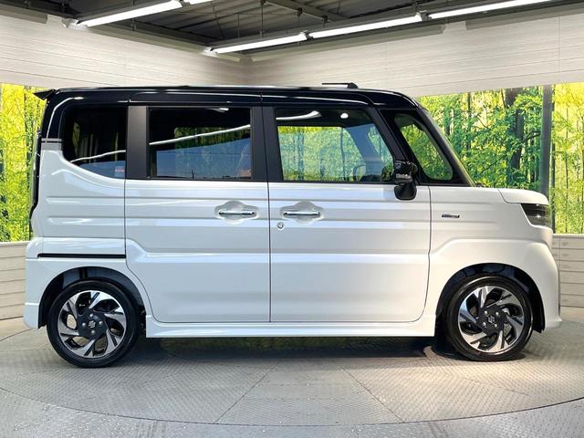 スペーシアカスタム ハイブリッドＸＳターボ　届出済未使用車　両側電動ドア　衝突被害軽減システム　コーナーセンサー　スマートキー　ＬＥＤヘッド　純正１５インチアルミ　オートハイビーム　車線逸脱警報　オートライト　オートエアコン　パドルシフト（43枚目）