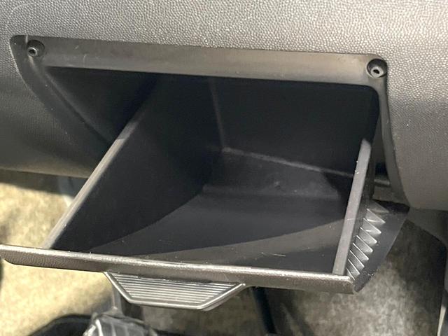 ＡＺワゴン ＦＸ　５速ＭＴ車　ＣＤオーディオ　電動格納ミラー（32枚目）