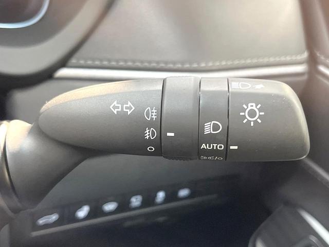 ハリアーハイブリッド Ｚ　メーカーナビ　全周囲カメラ　ＪＢＬサウンド　衝突被害軽減システム　禁煙車　ハーフレザーシート　パワーシート　コーナーセンサー　スマートキー　ＬＥＤヘッド　ＥＴＣ２．０　オートハイビーム（32枚目）