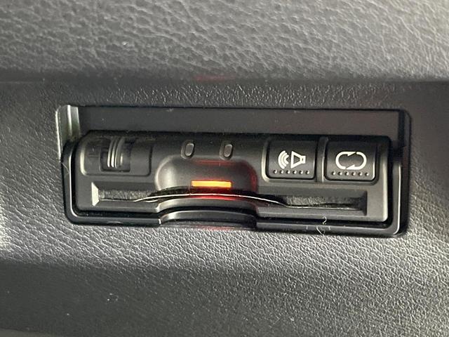 キックス X 純正ナビ 全周囲カメラ 衝突被害軽減システム 禁煙車 ハーフレザーシート スマートキー LEDヘッド ETC 純正17インチアルミ 車線逸脱警報 オートライト オートエアコン Bluetooth(31枚目)