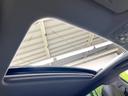 【サンルーフ】開放感たっぷりの希少装備、サンルーフが装着されています!車内に明かりを取り入れたり景色を楽しむ以外にも、車内の空気も簡単に換気できて快適です!