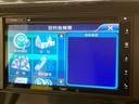 Ｘ　全周囲カメラ　メモリーナビ　衝突被害軽減システム　禁煙車　スマートキー　ＬＥＤヘッド　ＥＴＣ　オートエアコン　Ｂｌｕｅｔｏｏｔｈ　ＣＤ　フルセグ　電動格納ミラー　アイドリングストップ　盗難防止システム（32枚目）