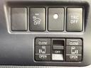 ハイブリッドＶ　両側電動ドア　純正ナビ　禁煙車　スマートキー　ＬＥＤヘッド　ビルトインＥＴＣ　クルコン　純正１６インチアルミ　　デジタルインナーミラー　オートライト　デュアルエアコン　リアエアコン　Ｂｌｕｅｔｏｏｔｈ（52枚目）