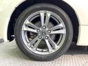 【純正１６インチアルミホイール】外観にマッチした純正アルミホイールを装着しております。各種社外アルミホイールや、スタッドレスタイヤも取扱いしております。是非ご相談ください♪