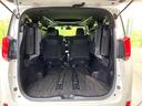 ラゲッジルームは、大容量のスペースを確保。普段のお買い物からレジャーまで、幅広く活躍してくれます!また、リアシートを倒すことでバリエーション豊かにお使いいただけます。