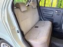 後部座席も気になるようなキズ・汚れやへたり等、大きなダメージはなく、良好な状態です。