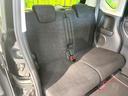 後部座席も気になるようなキズ・汚れやへたり等、大きなダメージはなく、良好な状態です。