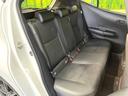 後部座席も気になるようなキズ・汚れやへたり等、大きなダメージはなく、良好な状態です。