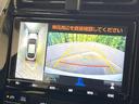 プリウス Ａプレミアム　純正９型ＳＤナビ　全周囲カメラ　１００Ｖ電源　衝突被害軽減システム　レーダークルーズ　禁煙車　黒革　前席シートエアコン　パワーシート　スマートキー　ＬＥＤヘッド　ＥＴＣ２．０（4枚目）