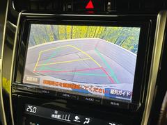 【バックカメラ】駐車時に後方がリアルタイム映像で確認できます。大型商業施設や立体駐車場での駐車時や、夜間のバック時に大活躍！運転スキルに関わらず、今や必須となった装備のひとつです！ 5