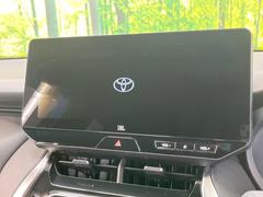 【１２．３インチワイドナビ】高級感とインパクトのある大型ワイドナビを装備。各種オーディオ操作はもちろん、横長ワイド画面でのマップ２分割表示など、利便性も高いナビです♪ 3