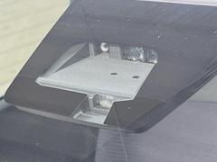 【スズキ　セーフティサポート】走行中に前方の車両等を認識し、衝突しそうな時は警報とブレーキで衝突回避と被害軽減をアシスト。より安全にドライブをお楽しみいただけます。 3