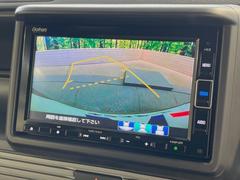 【バックカメラ】駐車時に後方がリアルタイム映像で確認できます。大型商業施設や立体駐車場での駐車時や、夜間のバック時に大活躍！運転スキルに関わらず、今や必須となった装備のひとつです！ 6