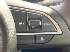 �ڥ����ץƥ��֥��롼������ȥ�����۹�®ƻϩ�Ǥ�Ĺ��Υ���Ԥ��ڤˡ�����ư��®�٤��ݤĥ��롼������ȥ����뤬�����ͷڸ������ƥ��Ϣ�Ȥ��������μ�ξ���Τ��Ƽִ֤��ݤĤ褦��®��Ĵ�ᤷ�Ƥ���ޤ����� 4