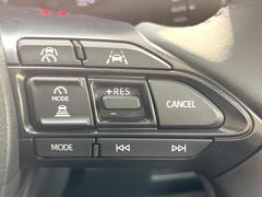 �ڥ졼�������롼������ȥ�����۹�®ƻϩ�Ǥ�Ĺ��Υ���Ԥ��ڤˡ�����ư��®�٤��ݤĥ��롼������ȥ����뤬�����ͷڸ������ƥ��Ϣ�Ȥ��������μ�ξ���Τ��Ƽִ֤��ݤĤ褦��®��Ĵ�ᤷ�Ƥ���ޤ����� 6