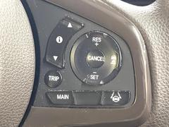 �ڥ����ץƥ��֥��롼������ȥ�����۹�®ƻϩ�Ǥ�Ĺ��Υ���Ԥ��ڤˡ�����ư��®�٤��ݤĥ��롼������ȥ����뤬�����ͷڸ������ƥ��Ϣ�Ȥ��������μ�ξ���Τ��Ƽִ֤��ݤĤ褦��®��Ĵ�ᤷ�Ƥ���ޤ����� 6