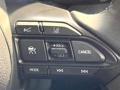 �ڥ졼�������롼������ȥ�����۹�®ƻϩ�Ǥ�Ĺ��Υ���Ԥ��ڤˡ�����ư��®�٤��ݤĥ��롼������ȥ����뤬�����ͷڸ������ƥ��Ϣ�Ȥ��������μ�ξ���Τ��Ƽִ֤��ݤĤ褦��®��Ĵ�ᤷ�Ƥ���ޤ����� 5