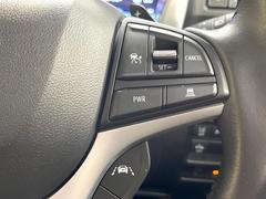 �ڥ����ץƥ��֥��롼������ȥ�����۹�®ƻϩ�Ǥ�Ĺ��Υ���Ԥ��ڤˡ�����ư��®�٤��ݤĥ��롼������ȥ����뤬�����ͷڸ������ƥ��Ϣ�Ȥ��������μ�ξ���Τ��Ƽִ֤��ݤĤ褦��®��Ĵ�ᤷ�Ƥ���ޤ����� 5