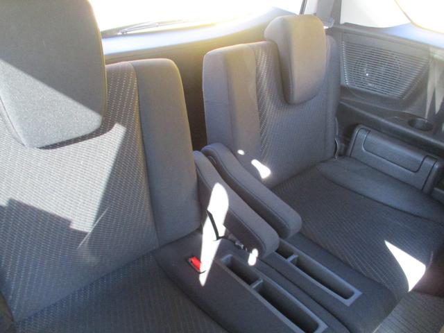 フリードハイブリッド ジャストセレクション　純正ＳＤナビ　バックカメラ　ＥＴＣ　フルセグ　両側自動スライド　オートクルーズ　フリップダウンモニター（13枚目）