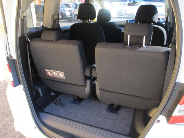 フリードハイブリッド ジャストセレクション　純正ＳＤナビ　バックカメラ　ＥＴＣ　フルセグ　両側自動スライド　オートクルーズ　フリップダウンモニター（17枚目）