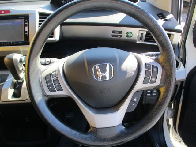 フリードハイブリッド ジャストセレクション　純正ＳＤナビ　バックカメラ　ＥＴＣ　フルセグ　両側自動スライド　オートクルーズ　フリップダウンモニター（19枚目）