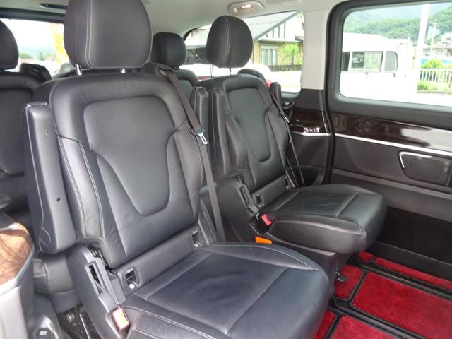 Ｖクラス Ｖ２２０ｄ　アバンギャルド　ロング　フロントリップ／社外ホイール／天吊りモニター／ＧＴグリル／本革シート／ドラレコ（22枚目）