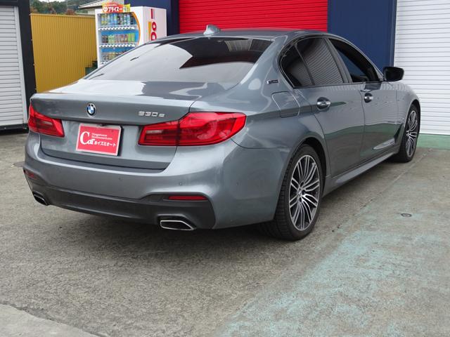 ５シリーズ ５３０ｅ　Ｍスポーツアイパフォーマンス　純正１９インチＡＷ　プラグインハイブリッド　黒革シート　全席シートヒーター　電動リアゲート　ドラレコ　ＥＴＣ（5枚目）