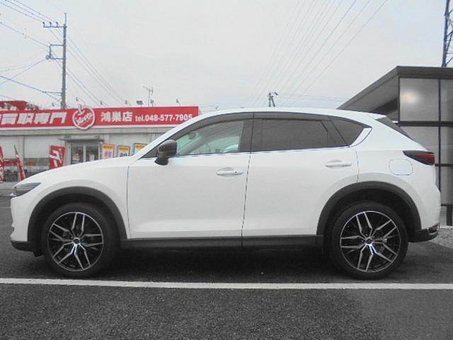 ＣＸ－５ ２５Ｓ　Ｌパッケージ　マツダコネクト　３６０°ビューモニタ・パーキングセンサー　フルセグ　社外２０インチアルミ　レザーシート　シートヒーター　ＳＣＢＳ　ＢＳＭ　ＬＡＳ　レーダークルーズ　パワーゲート　ＬＥＤヘッド　ＥＴＣ（5枚目）