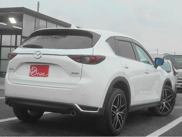 ＣＸ－５ ２５Ｓ　Ｌパッケージ　マツダコネクト　３６０°ビューモニタ・パーキングセンサー　フルセグ　社外２０インチアルミ　レザーシート　シートヒーター　ＳＣＢＳ　ＢＳＭ　ＬＡＳ　レーダークルーズ　パワーゲート　ＬＥＤヘッド　ＥＴＣ（8枚目）