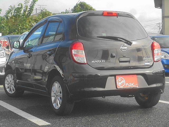 マーチ ボレロ　純正ナビ　フルセグ　バックモニター　ＥＴＣ　アイドリングストップ　インテリキー　プッシュスタート　純正アルミ　寒冷地仕様　盗難防止システム　衝突安全ボディ　エアバッグ　エアコン　パワーステアリング（9枚目）