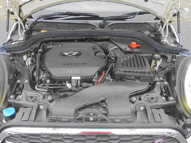MINI クーパーSD ユアーズパッケージ 専用内装・レザーステア・黒革シート アロイ18アルミ インテリジェントセイフティ ナビ Bモニター ETC2.0 カメラベースクルコン PDC DSC Pアシスト シートヒーター(17枚目)
