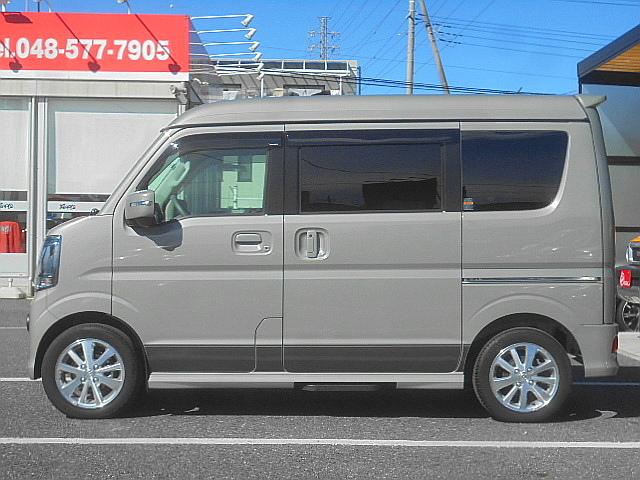 エブリイワゴン ＰＺターボスペシャル　１オーナー　社外ナビＡＶＩＣ－ＲＷ５２０　Ｂモニター　両側パワスラ　ＬＥＤヘッド　レーダーブレーキ　ＯＰ再度デカール　リヤスポイラー　ラゲッジトノボード　ＥＴＣ　社外ドラレコ　シートヒーター（5枚目）