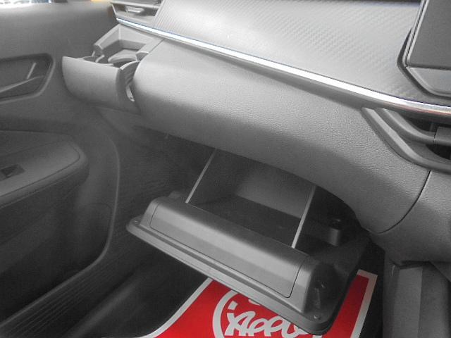 ノート e-パワー S ユーザー買取車 インテリジェントアラウンドビューモニター インテリジェントルームミラー セーフティシールドスイッチ オートブレーキホールド ステアリングスイッチ ドライブモードセレクター(31枚目)