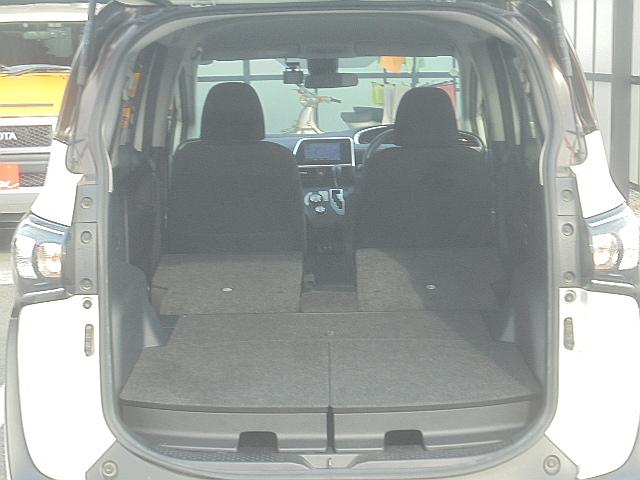 シエンタ ファンベースＧ　パールツートン　純ＳＤナビ　フルセグ　全方位カメラ　セーフティセンス　両側パワースライドドア　前後ドラレコ　スマートキー　プッシュスタート　アイドリングストップ　純１５アルミ（18枚目）