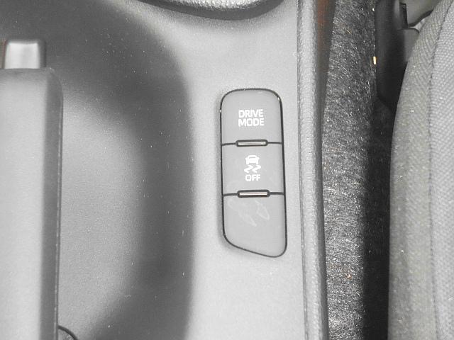 ヤリス Ｇ　ワンオーナー　ディスプレイオーディオ（ナビ付）バックモニター　セーフティセンス　前後ドラレコ　レーダークルーズコントロール　ＬＤＡ　ＶＳＣ　オートエアコン　スマートキー　プッシュスタート（24枚目）