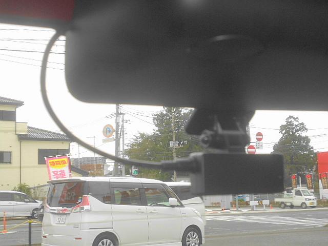 ヤリス Ｇ　ワンオーナー　ディスプレイオーディオ（ナビ付）バックモニター　セーフティセンス　前後ドラレコ　レーダークルーズコントロール　ＬＤＡ　ＶＳＣ　オートエアコン　スマートキー　プッシュスタート（27枚目）