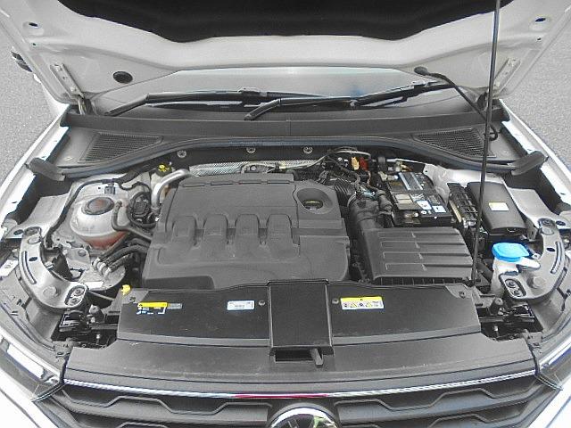 Ｔ－ロック ＴＤＩ　スタイルデザインパッケージ　エマージェンシーブレーキ　プリクラッシュ　レーンキープアシスト　ブラインドスポットディテクション　歩行者検知　ＡＣＣ　パークディスタンス　Ｐアシスト　ＥＳＣ　ＬＥＤヘッド　Ｐバックドア　純ナビＢモニタ（17枚目）