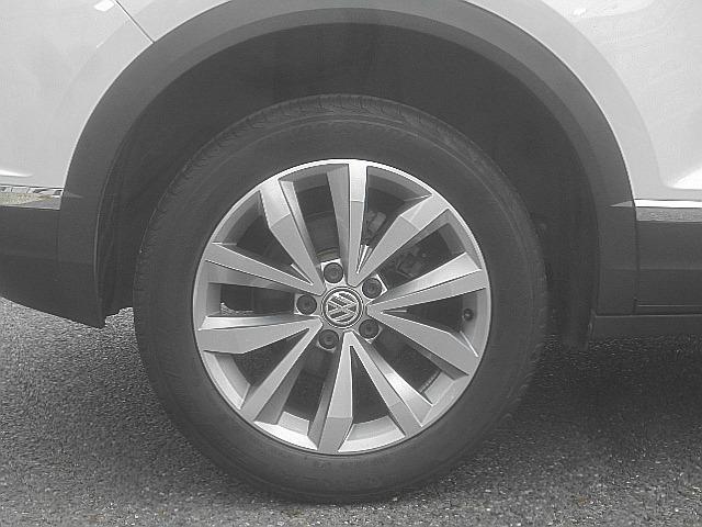 Ｔ－ロック ＴＤＩ　スタイルデザインパッケージ　エマージェンシーブレーキ　プリクラッシュ　レーンキープアシスト　ブラインドスポットディテクション　歩行者検知　ＡＣＣ　パークディスタンス　Ｐアシスト　ＥＳＣ　ＬＥＤヘッド　Ｐバックドア　純ナビＢモニタ（29枚目）