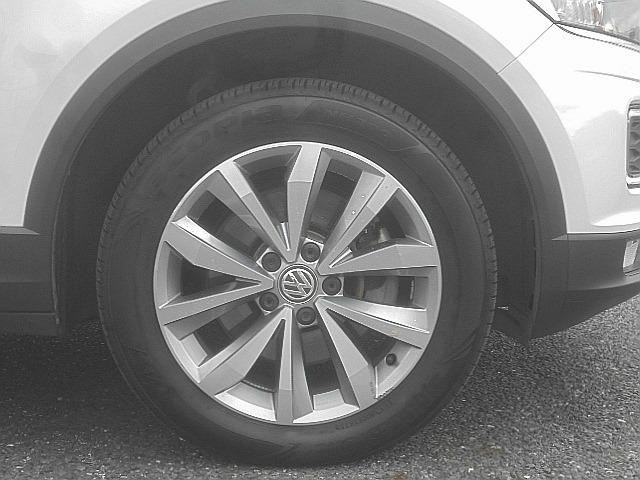 Ｔ－ロック ＴＤＩ　スタイルデザインパッケージ　エマージェンシーブレーキ　プリクラッシュ　レーンキープアシスト　ブラインドスポットディテクション　歩行者検知　ＡＣＣ　パークディスタンス　Ｐアシスト　ＥＳＣ　ＬＥＤヘッド　Ｐバックドア　純ナビＢモニタ（30枚目）