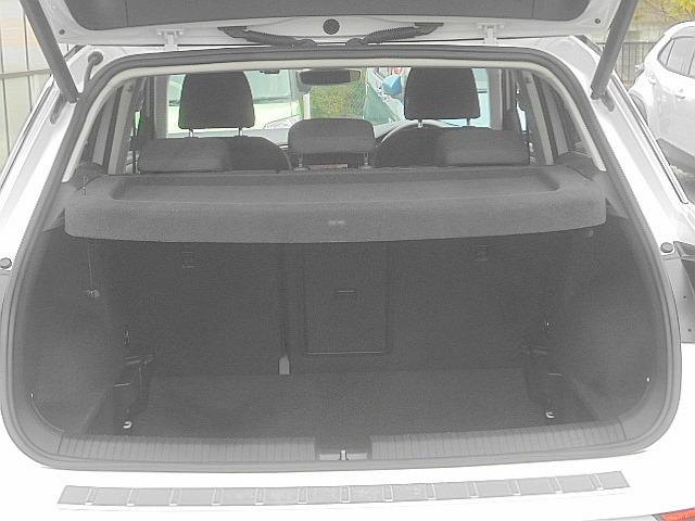 Ｔ－ロック ＴＤＩ　スタイルデザインパッケージ　エマージェンシーブレーキ　プリクラッシュ　レーンキープアシスト　ブラインドスポットディテクション　歩行者検知　ＡＣＣ　パークディスタンス　Ｐアシスト　ＥＳＣ　ＬＥＤヘッド　Ｐバックドア　純ナビＢモニタ（35枚目）